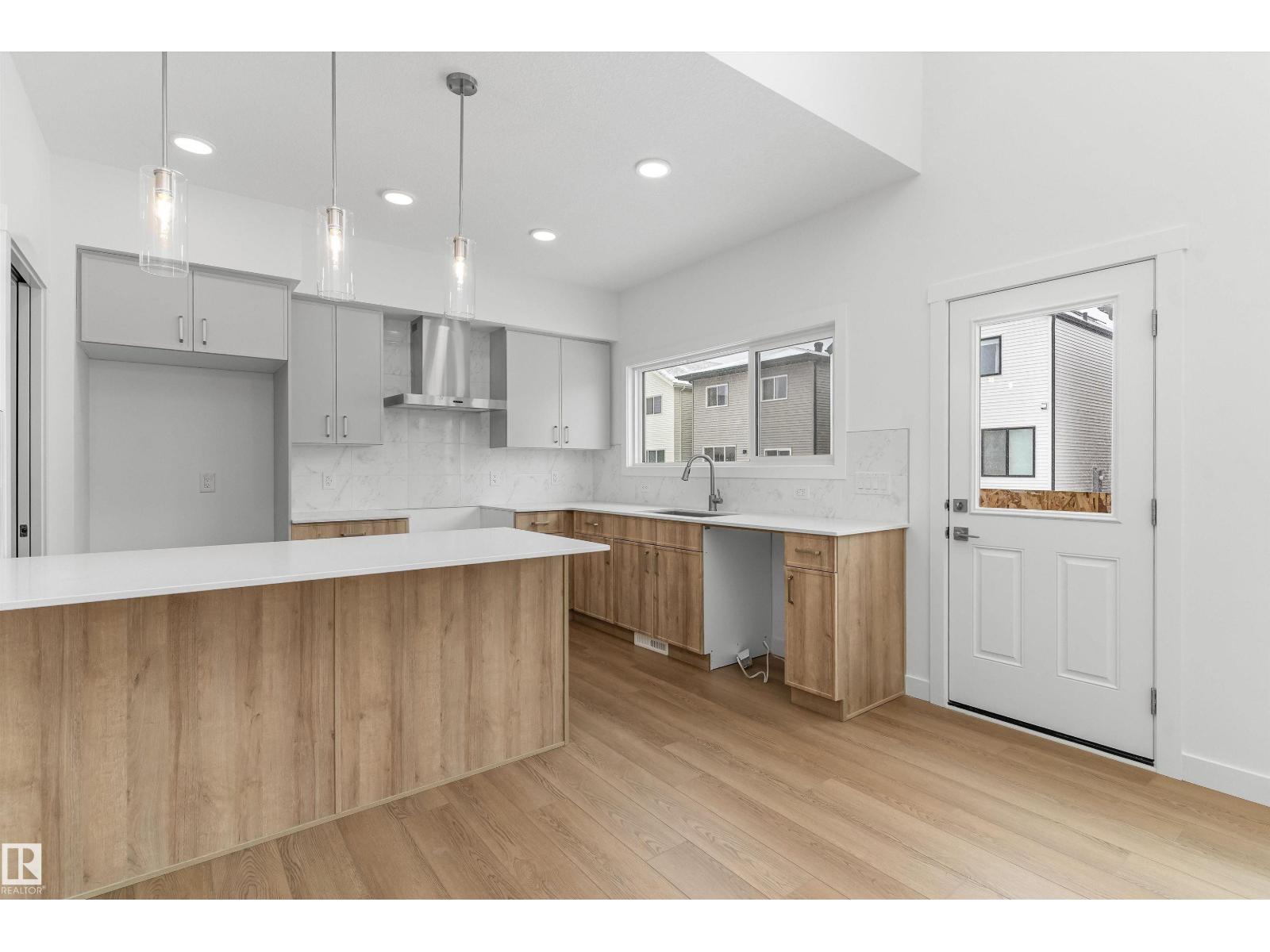 2209 194a St Nw Property Photo 7