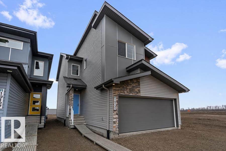 19131 20 Av Nw Property Photo 1