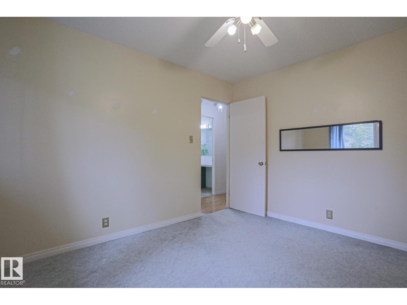 5807 48b Av Property Photo 25