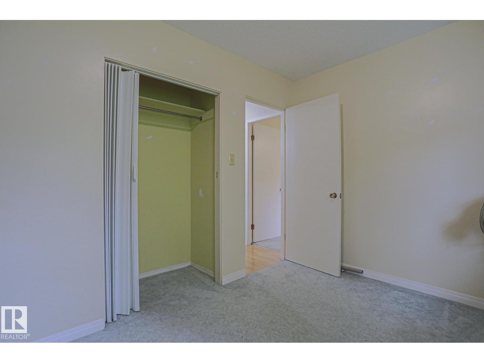 5807 48b Av Property Photo 30
