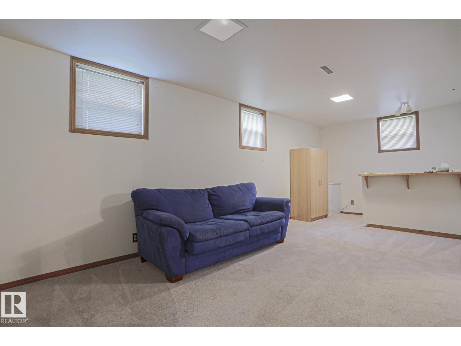 5807 48b Av Property Photo 52