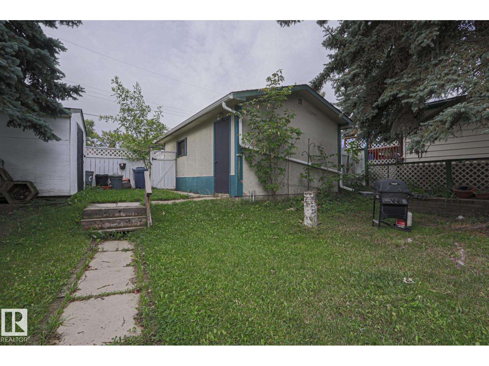 5807 48b Av Property Photo 58