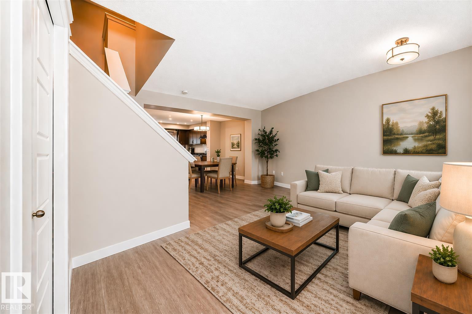5709 66 St Property Photo 2