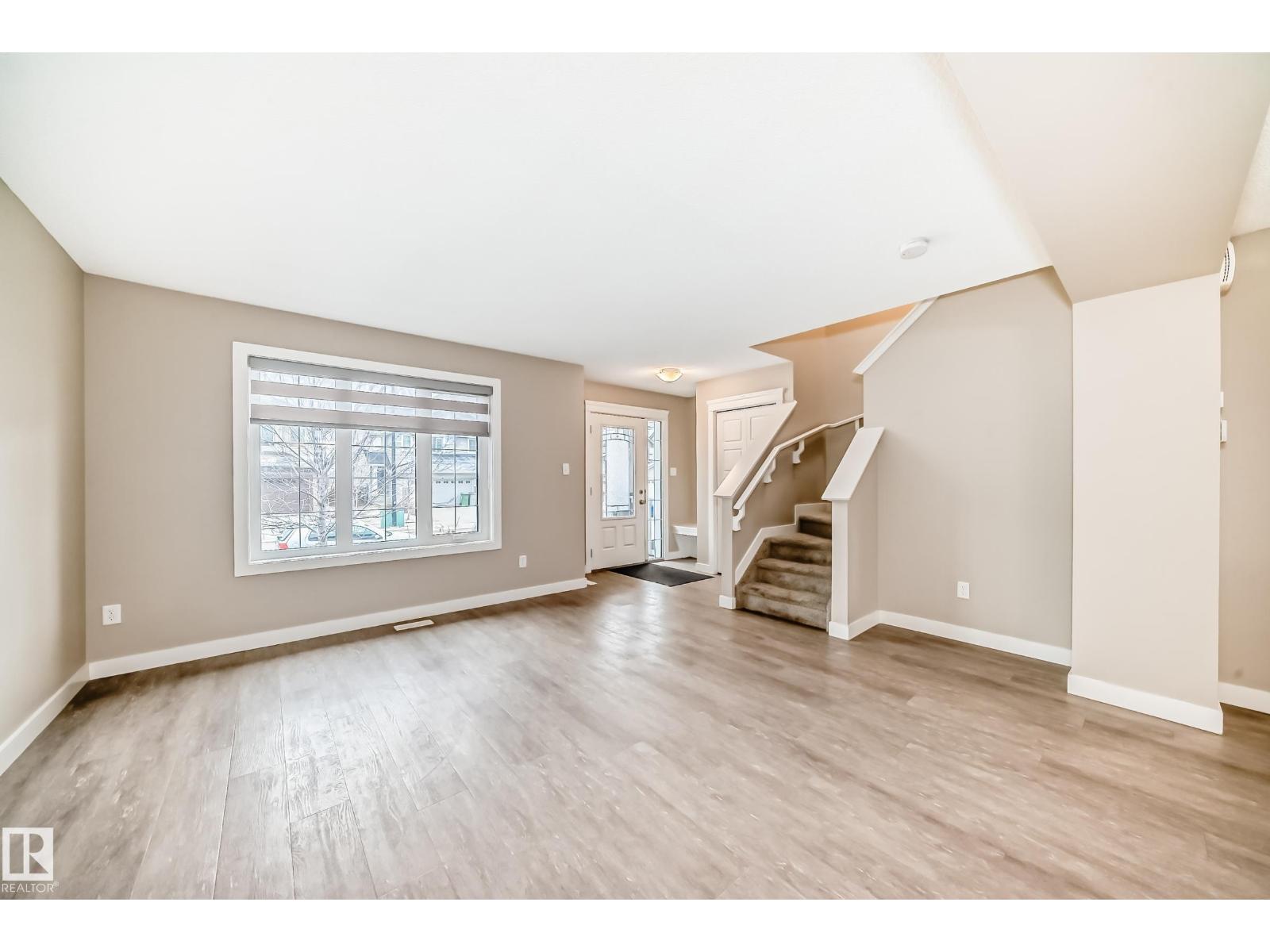 5709 66 St Property Photo 5