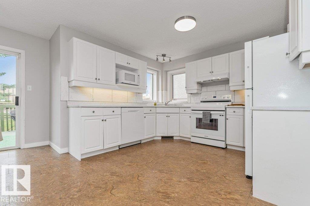 1259 Joyce Cr Nw Property Photo 9