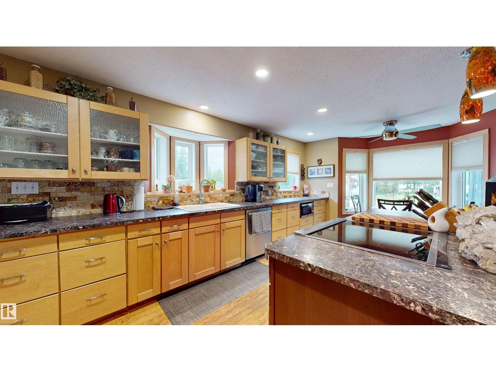49222 Range Road 92 Property Photo 8