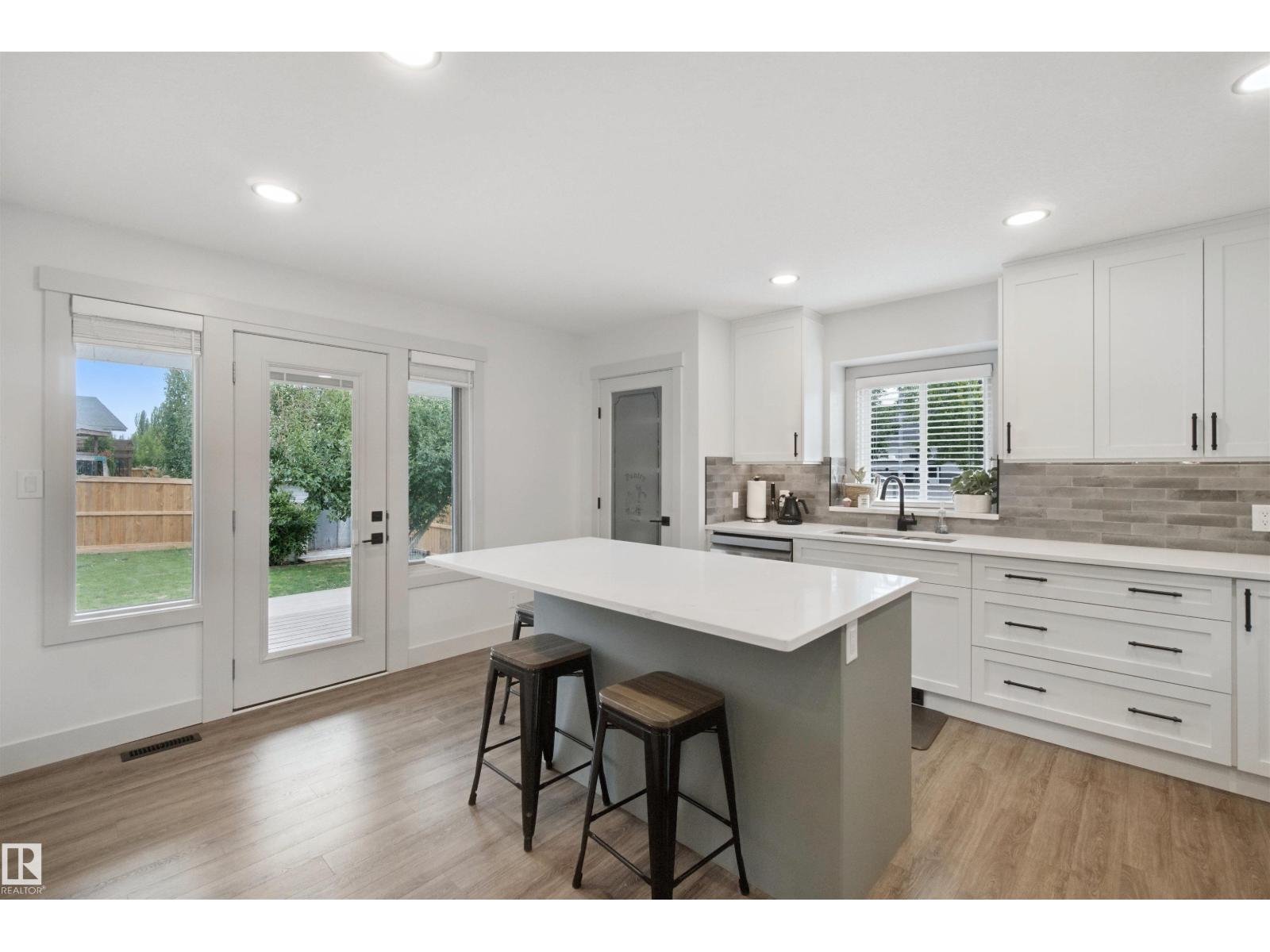 46 Guenette Cr Property Photo 2