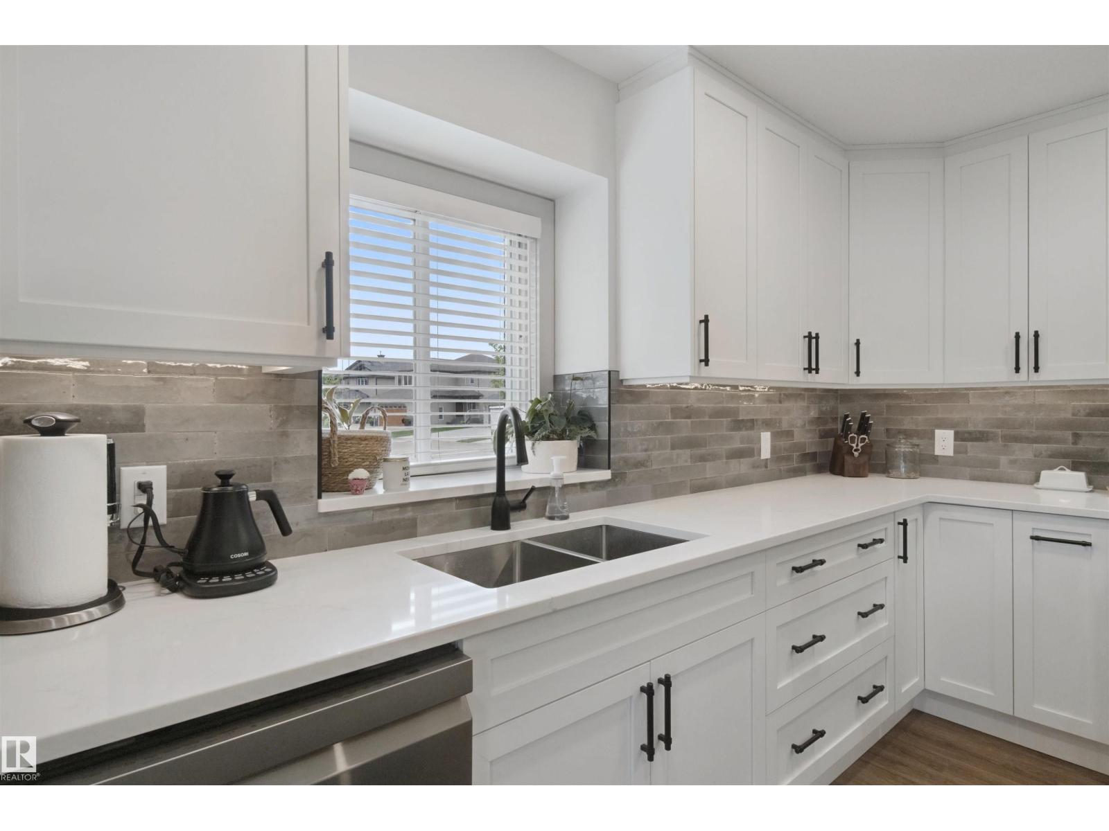 46 Guenette Cr Property Photo 5