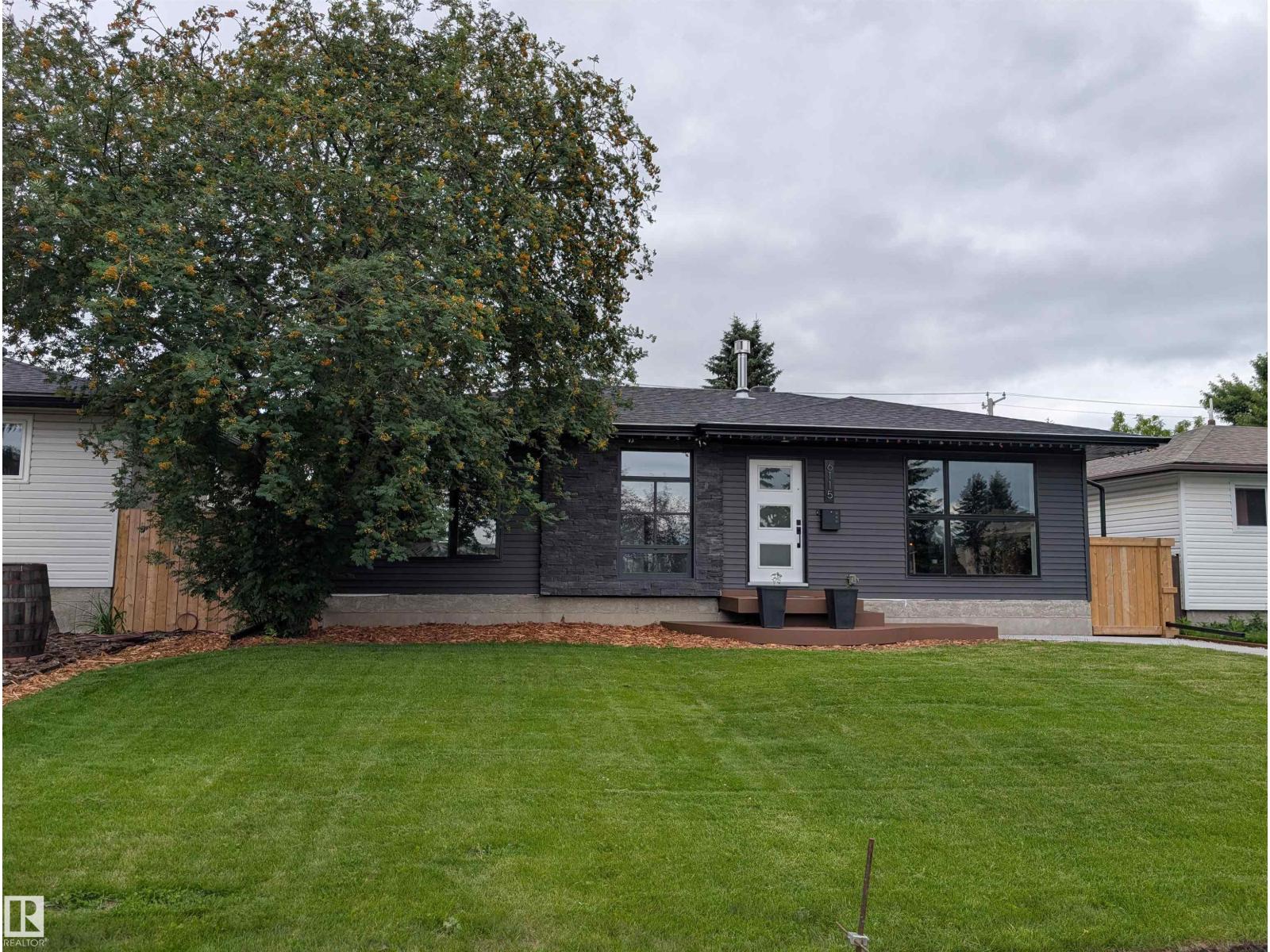 6115 95 Av Nw Property Photo 2
