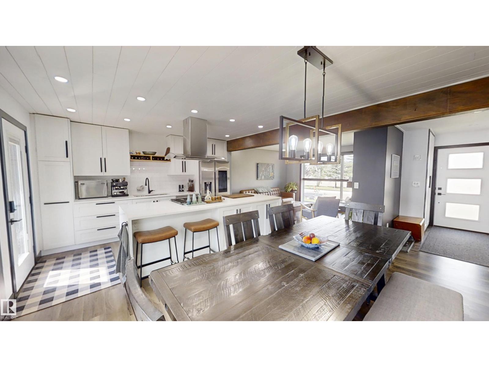 6115 95 Av Nw Property Photo 9