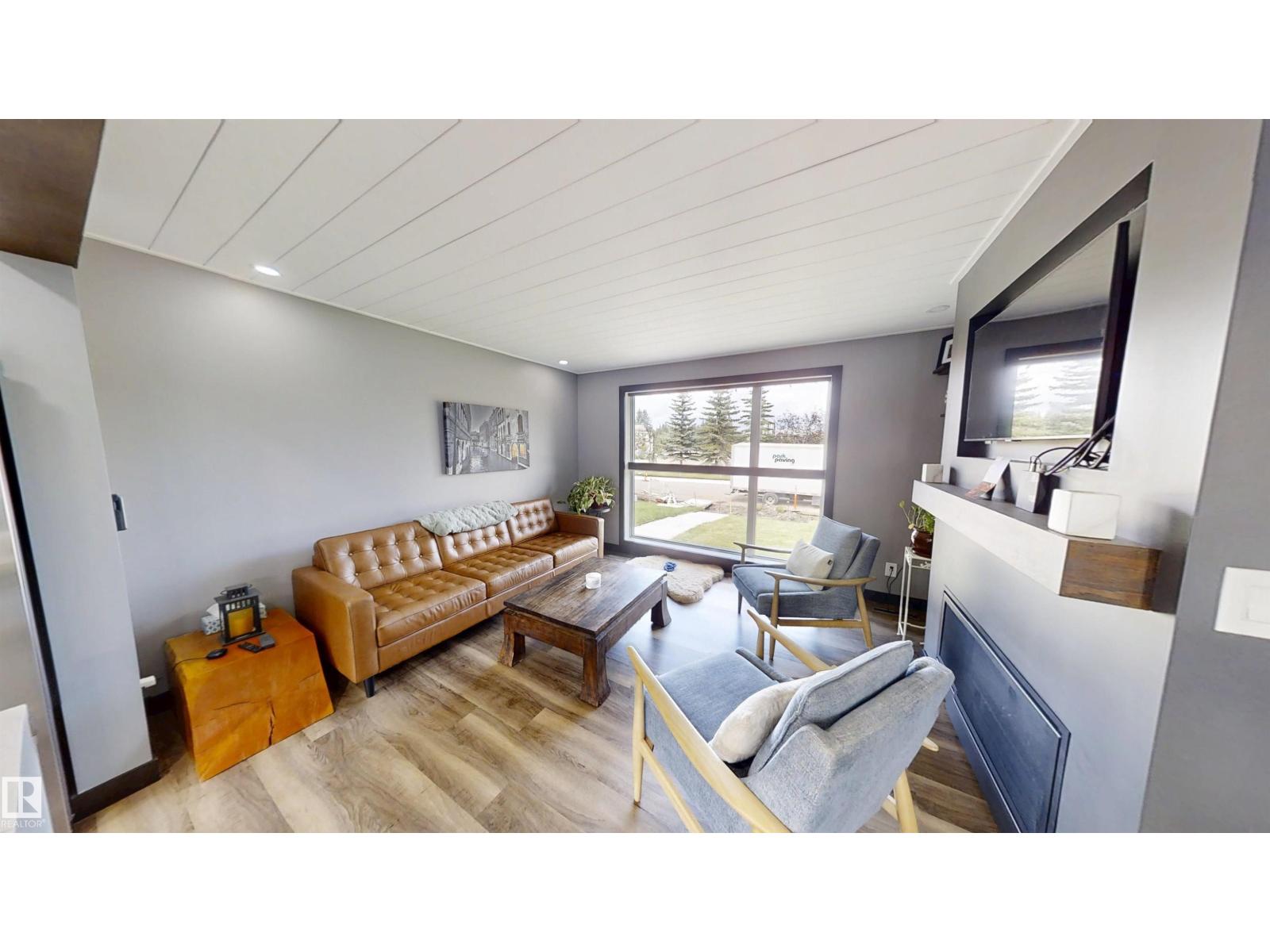 6115 95 Av Nw Property Photo 11