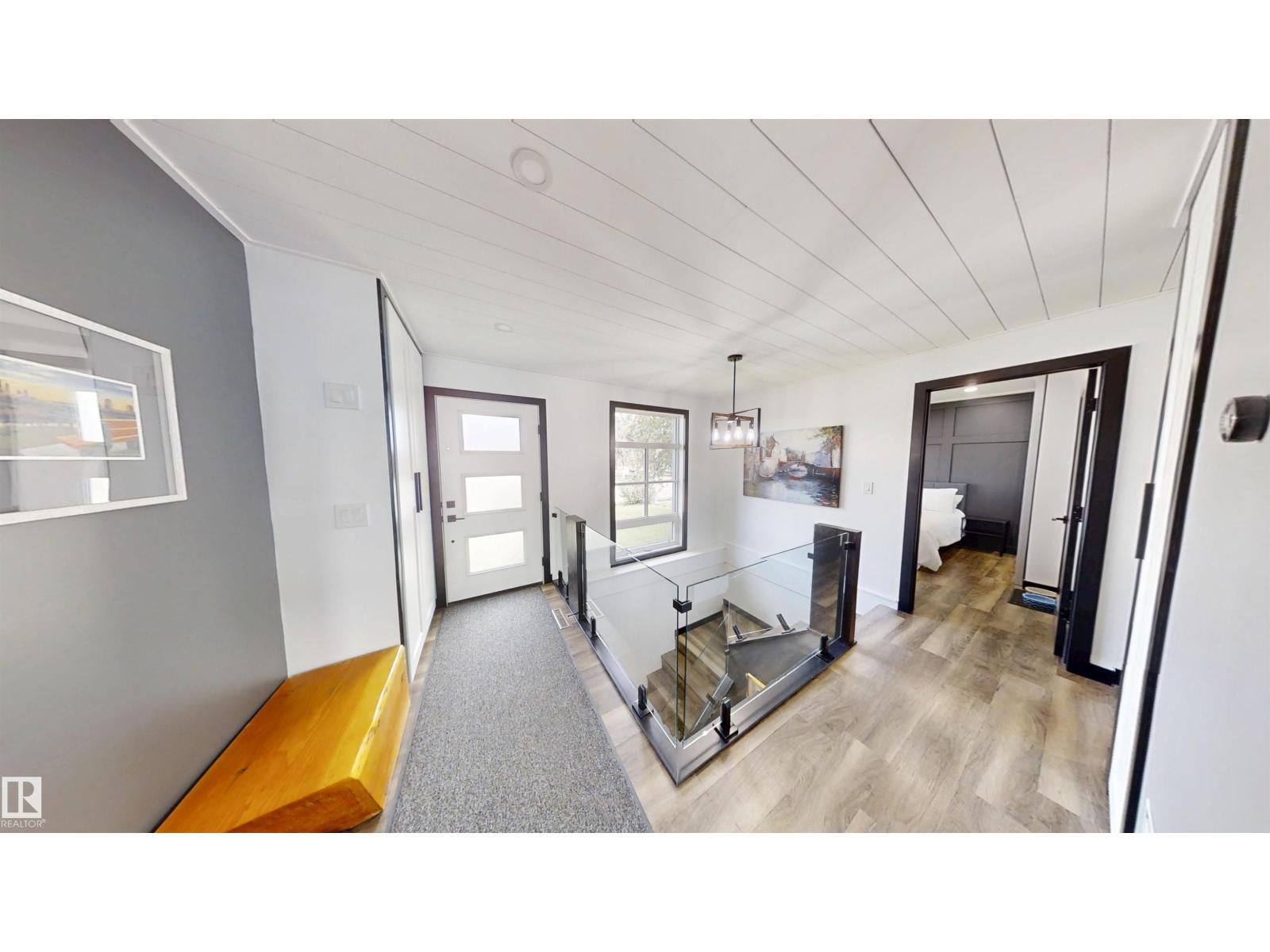 6115 95 Av Nw Property Photo 13