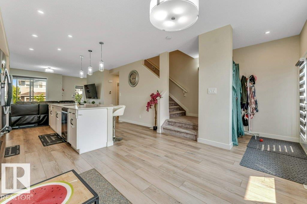 5315 22 Av Sw Property Photo 10