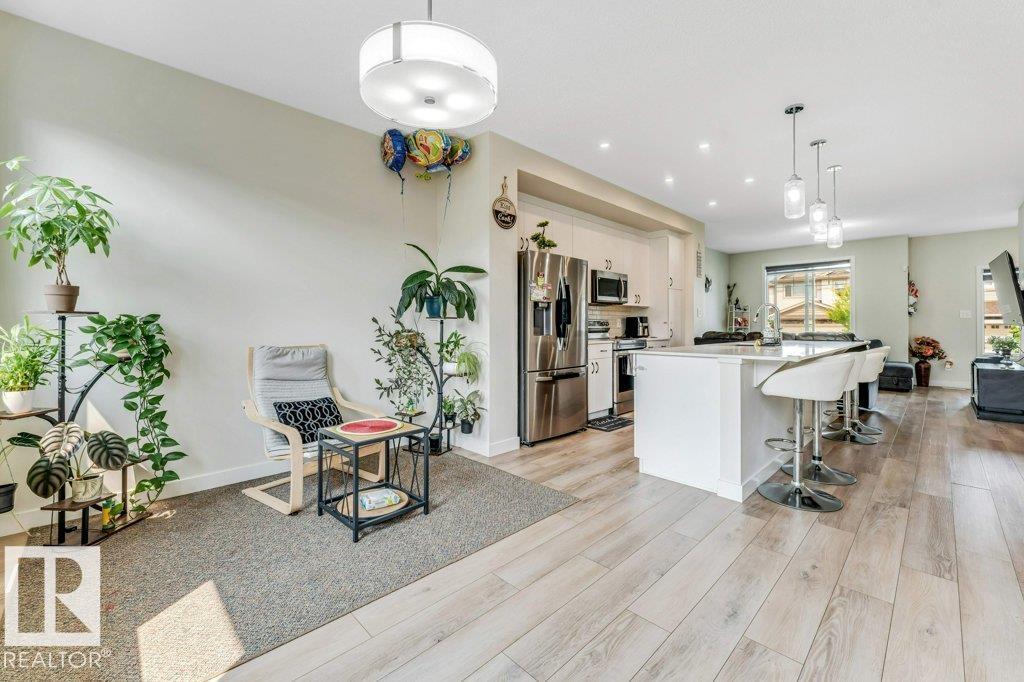 5315 22 Av Sw Property Photo 11