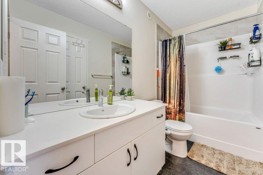 5315 22 Av Sw Property Photo 21