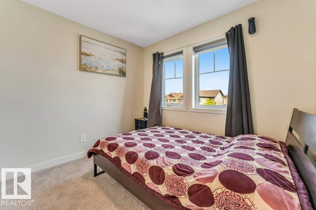 5315 22 Av Sw Property Photo 23