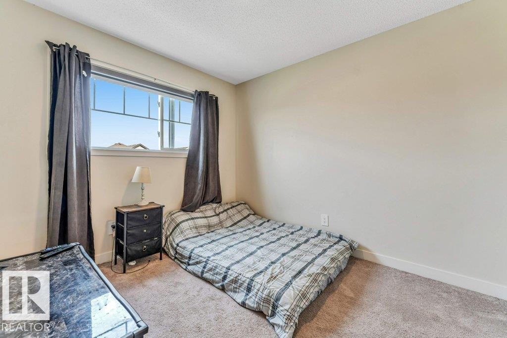 5315 22 Av Sw Property Photo 25