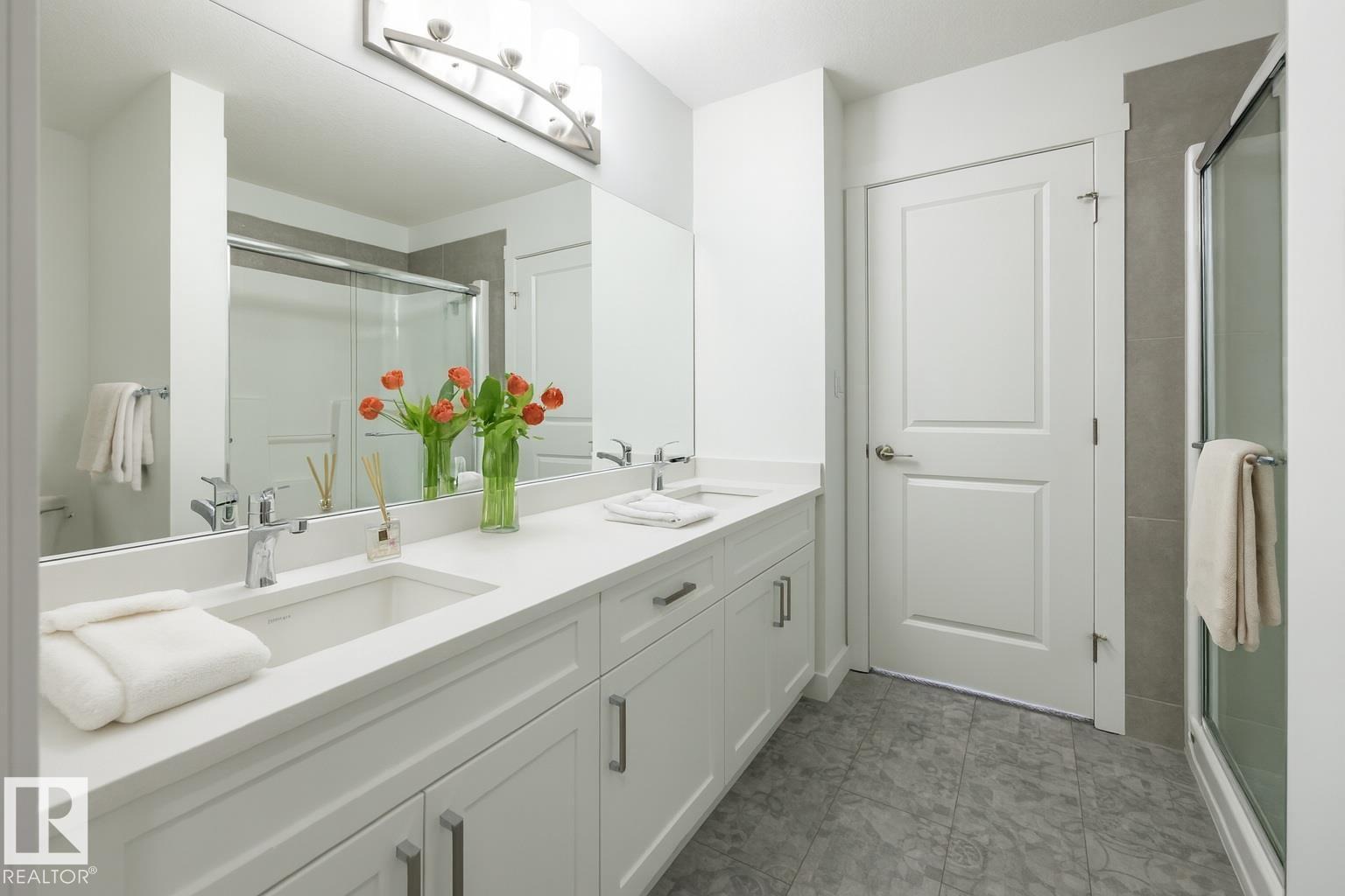 172 Crystallina Nera Dr Nw Property Photo 6