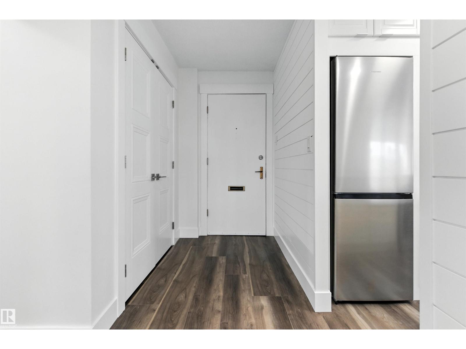 #1203 9737 112 St Nw Property Photo 2