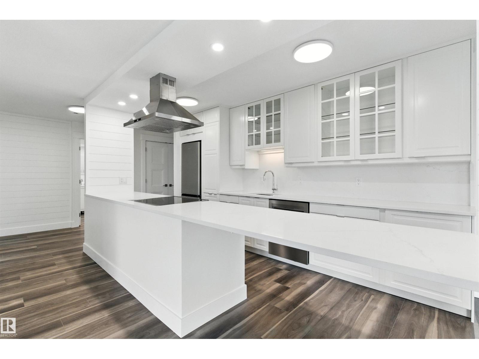 #1203 9737 112 St Nw Property Photo 8