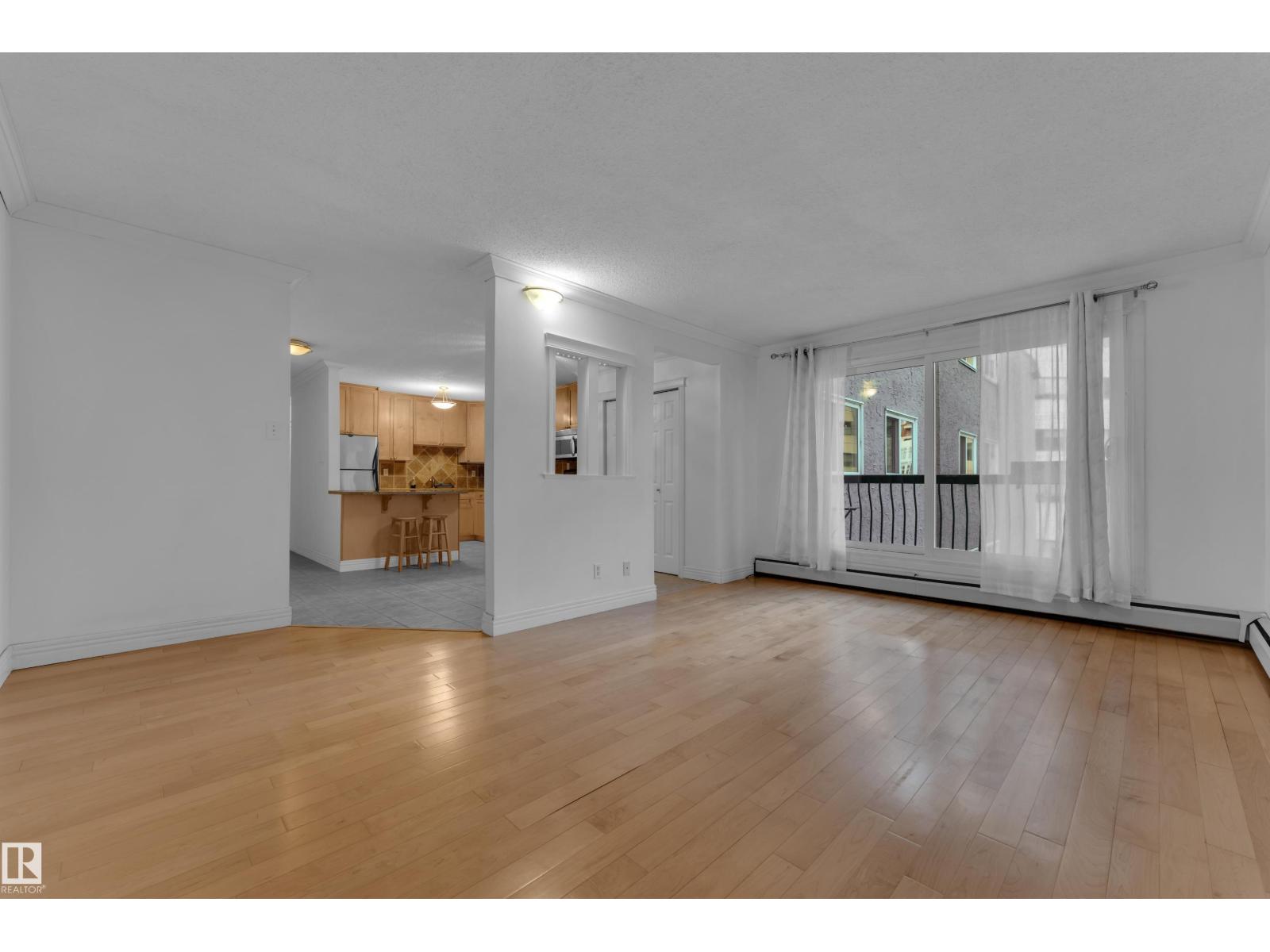 #304 10165 113 St Nw Property Photo 6