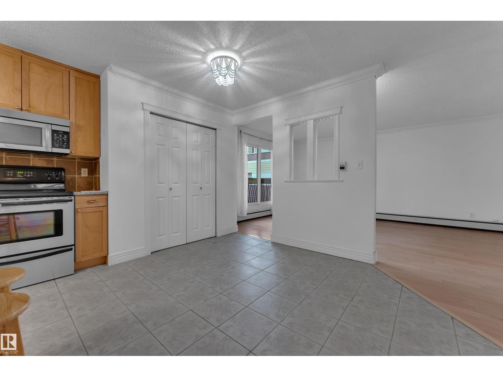 #304 10165 113 St Nw Property Photo 12