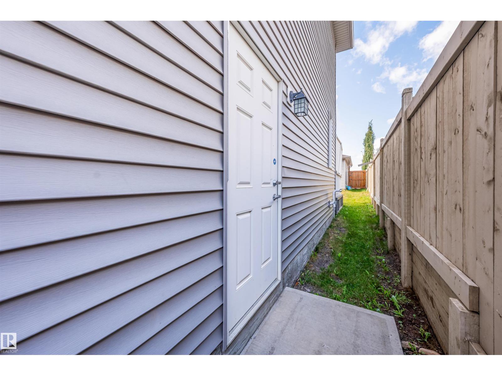 818 35a Ave Nw Property Photo 39
