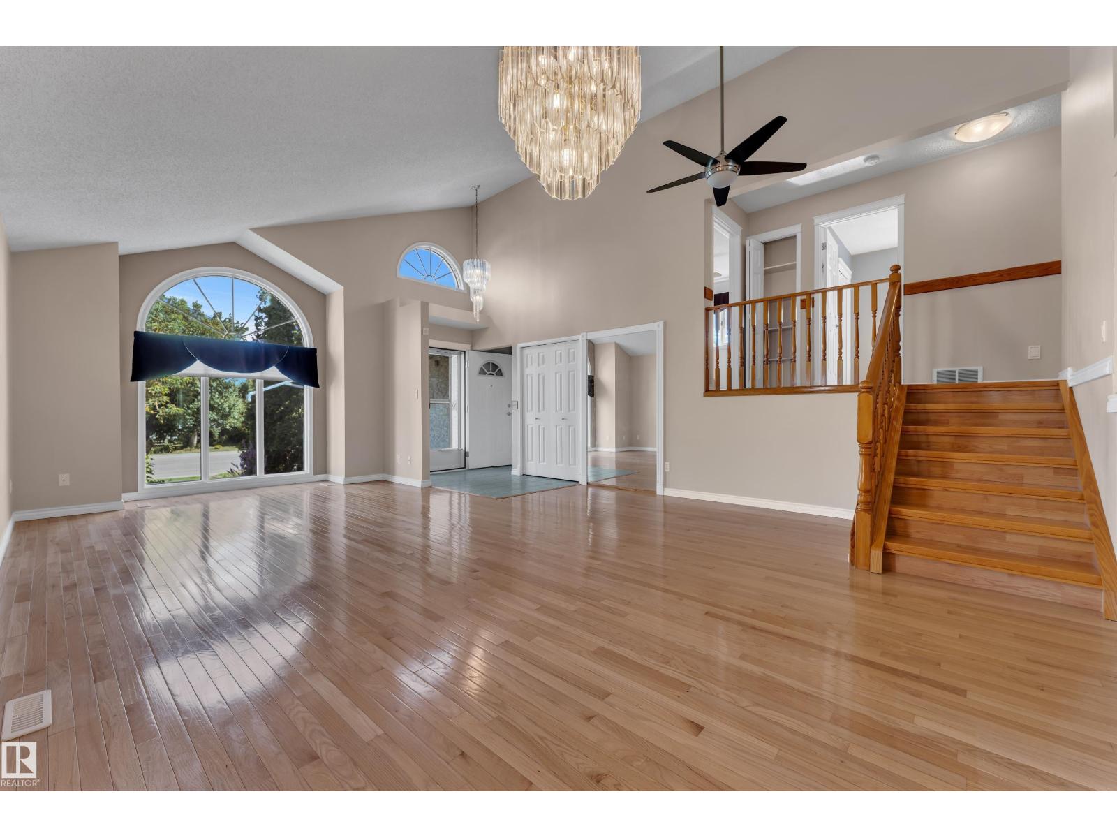 9722 157 St Nw Property Photo 6