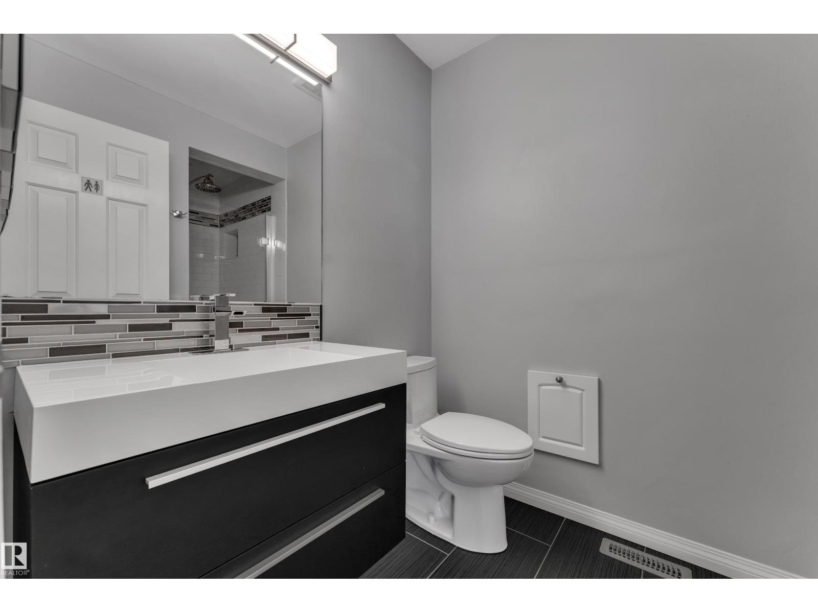 9722 157 St Nw Property Photo 29
