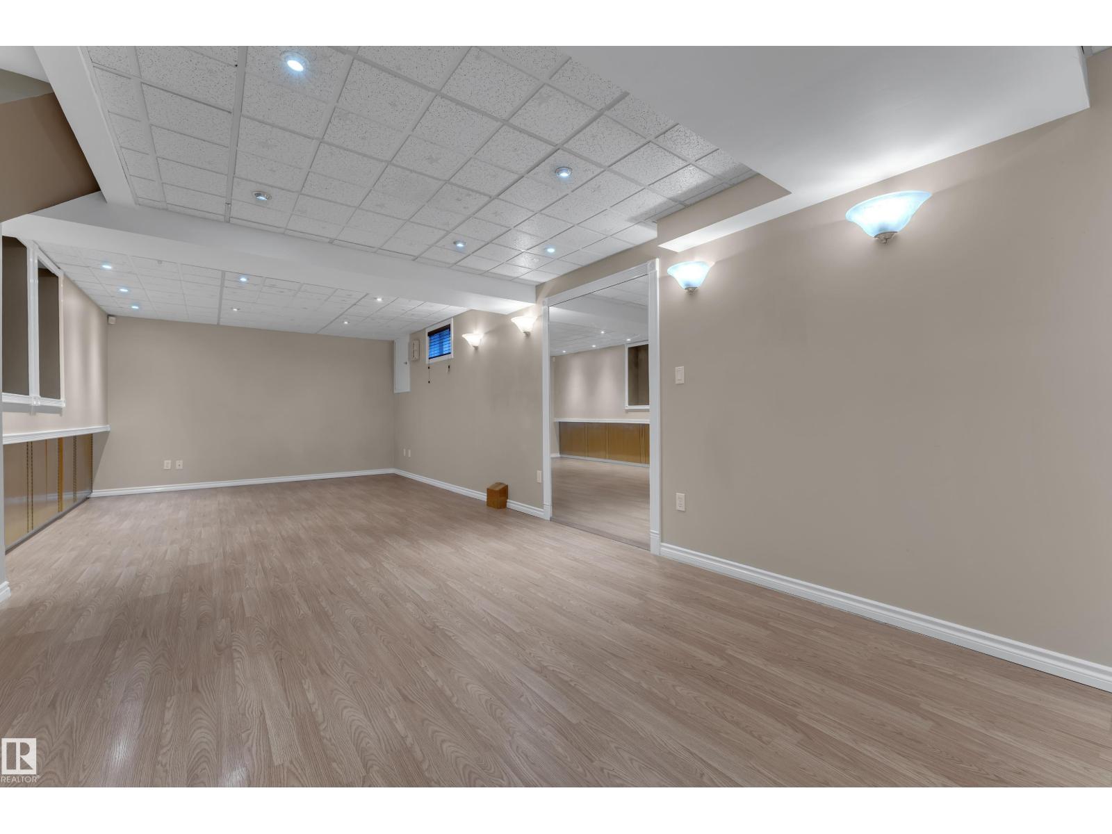 9722 157 St Nw Property Photo 31