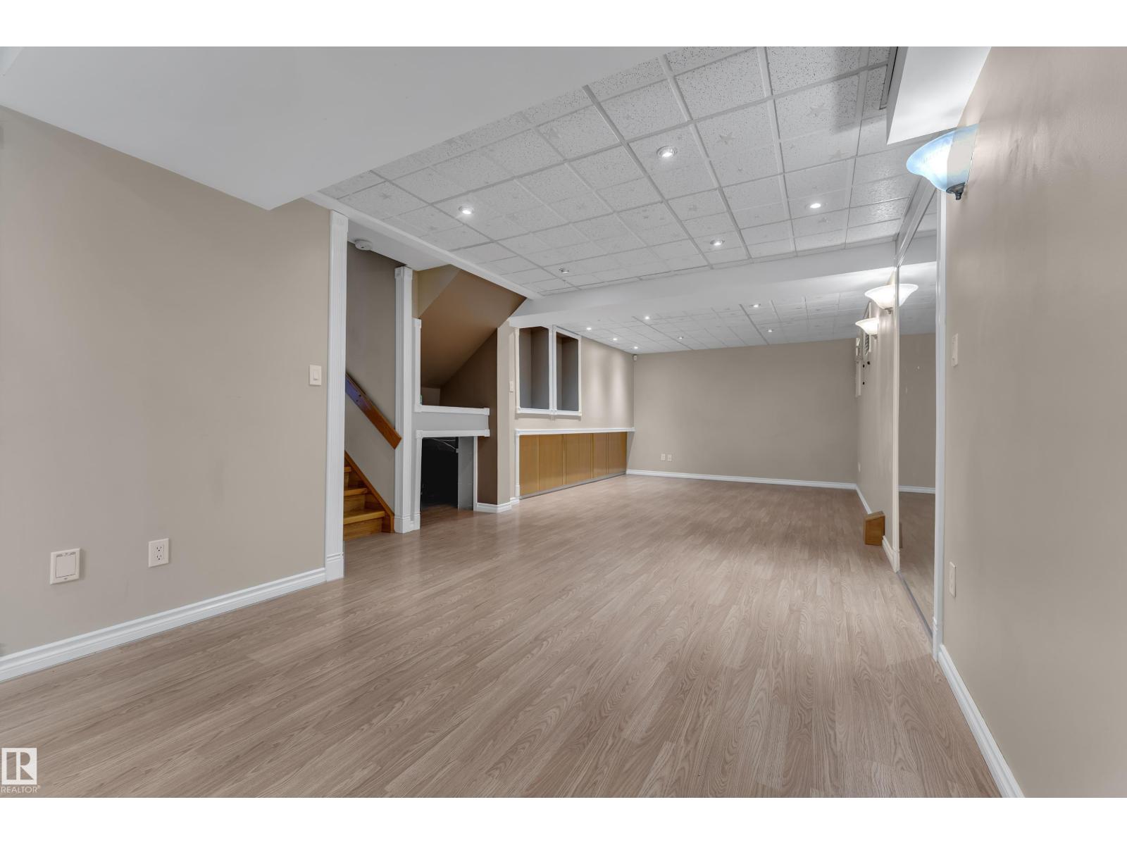 9722 157 St Nw Property Photo 32