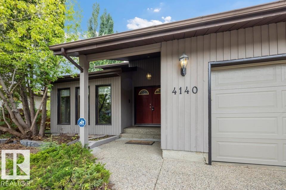 4140 147 St Nw Property Photo 2