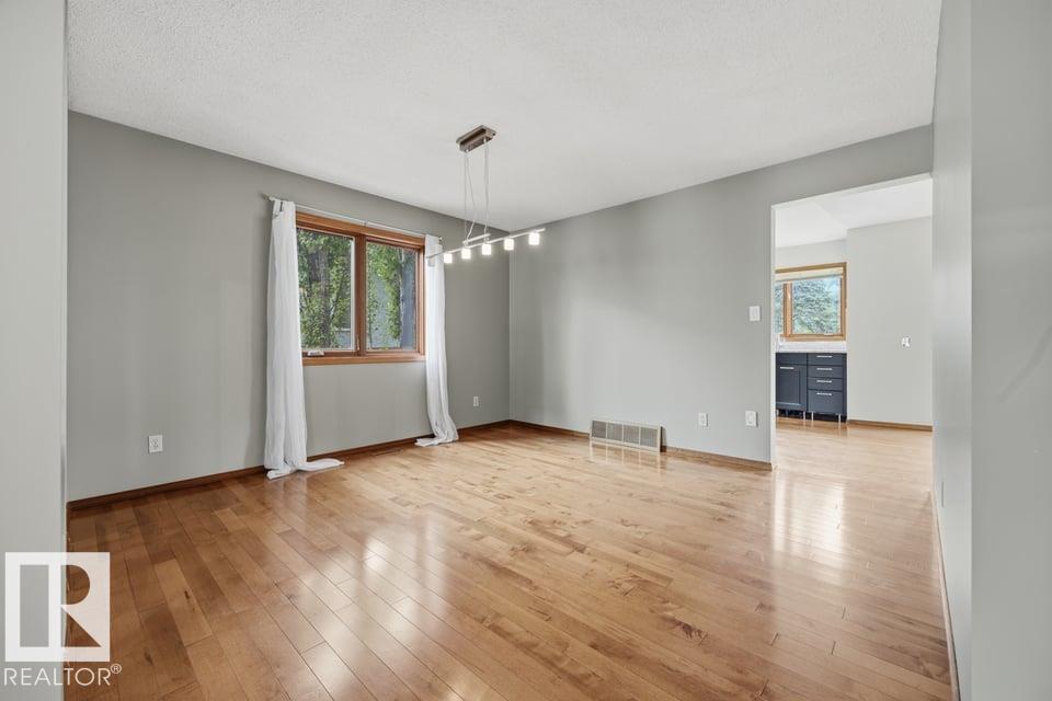 4140 147 St Nw Property Photo 13