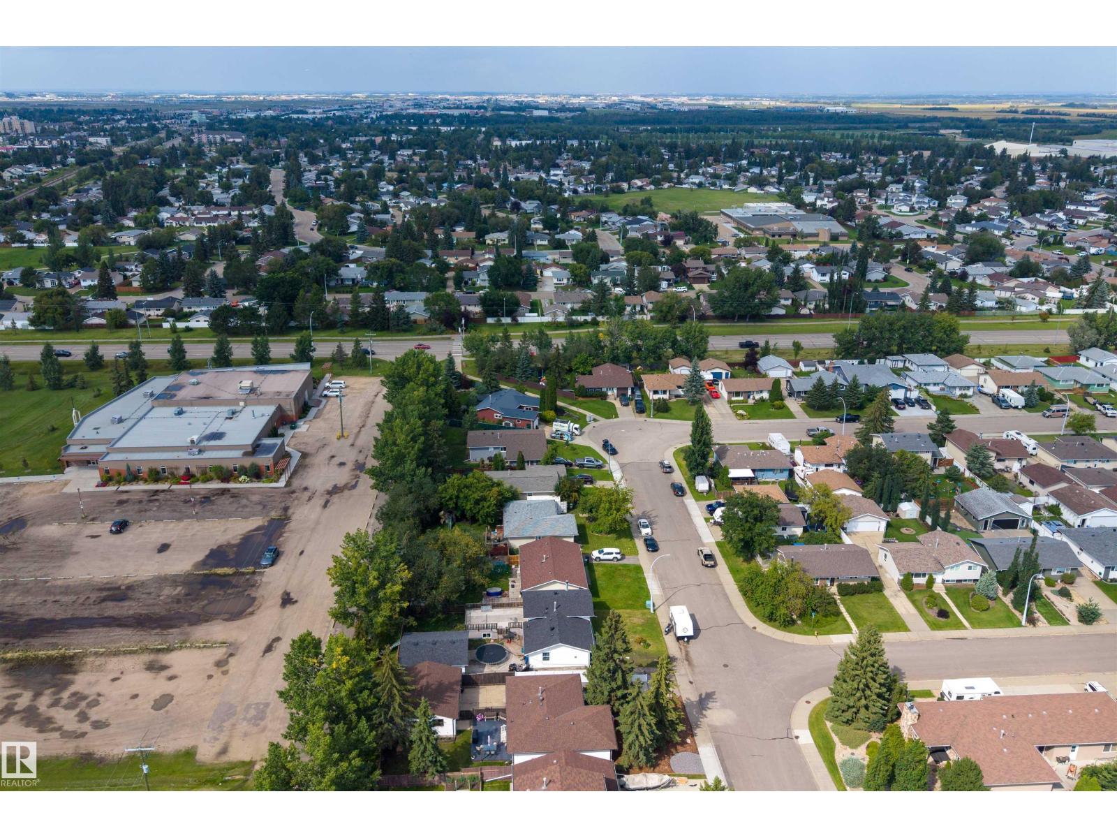 3606 44 St Property Photo 35