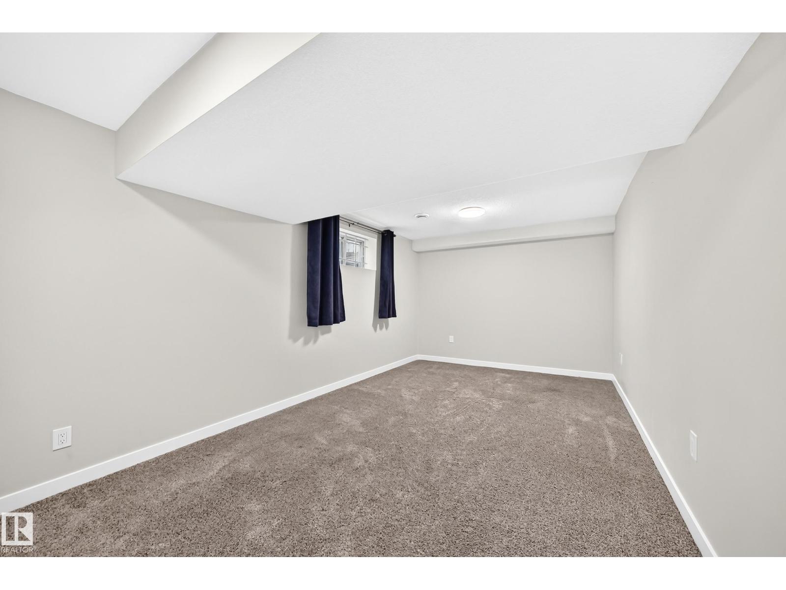 9426 150 St Nw Nw Property Photo 32