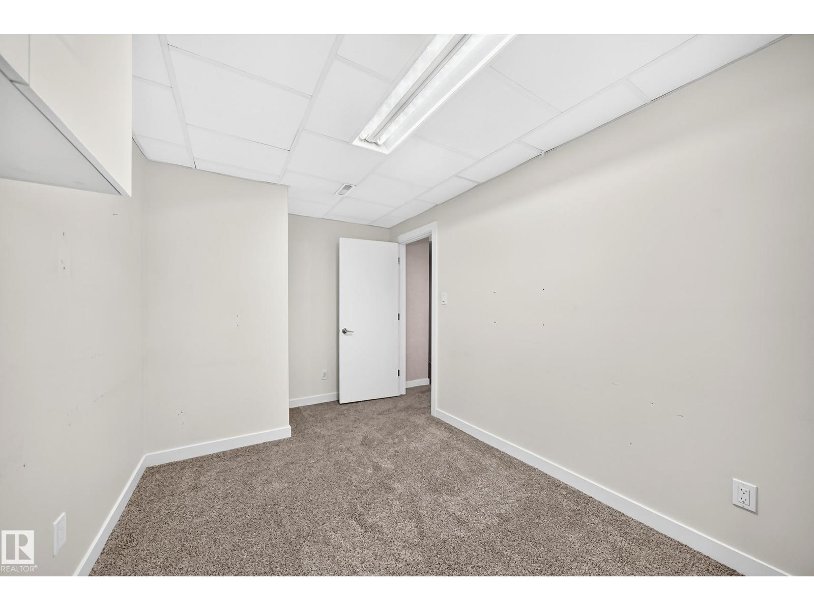 9426 150 St Nw Nw Property Photo 36