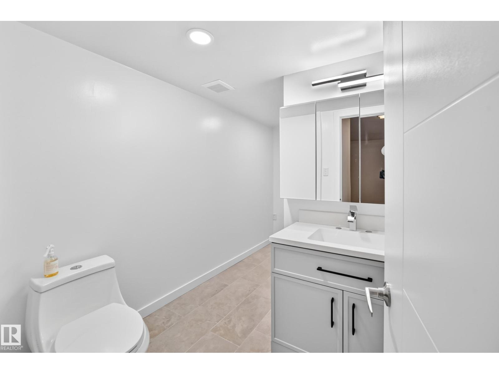9426 150 St Nw Nw Property Photo 40