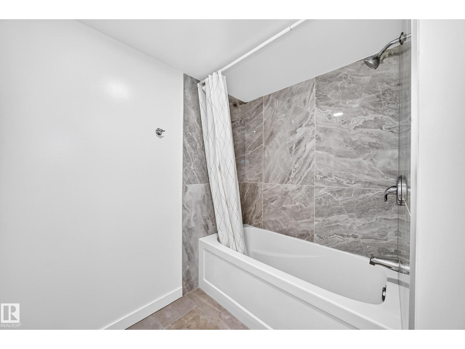 9426 150 St Nw Nw Property Photo 42