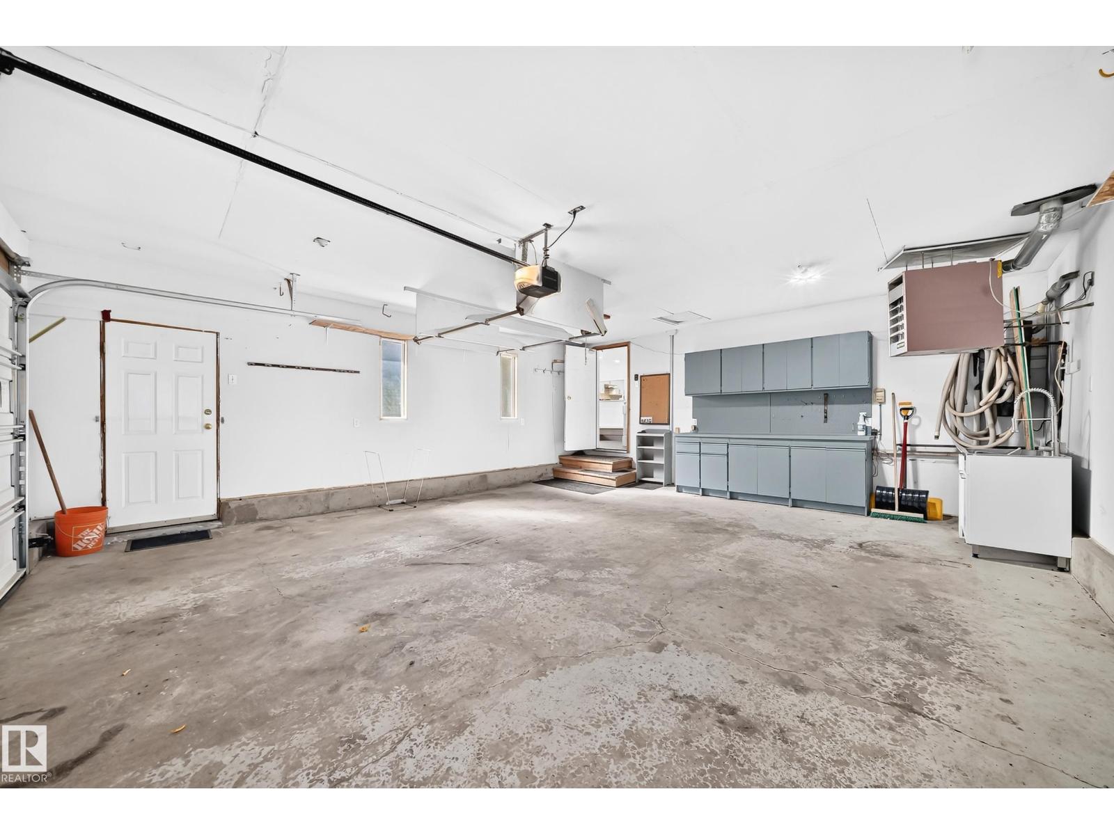 9426 150 St Nw Nw Property Photo 48