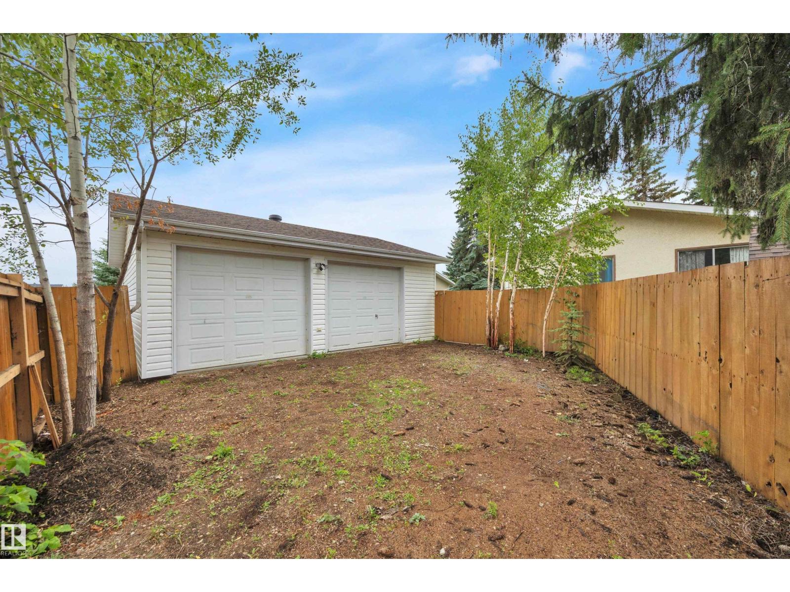 5308 37a Av Property Photo 29