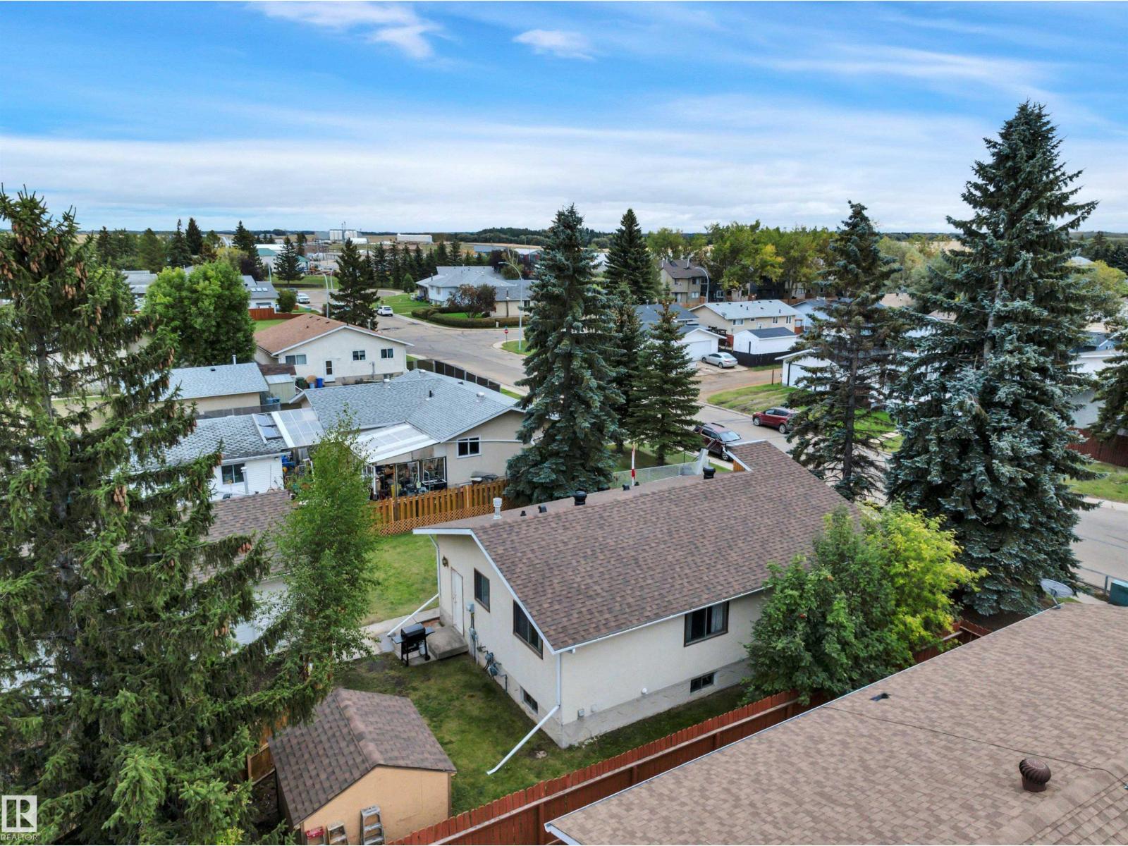 5308 37a Av Property Photo 35