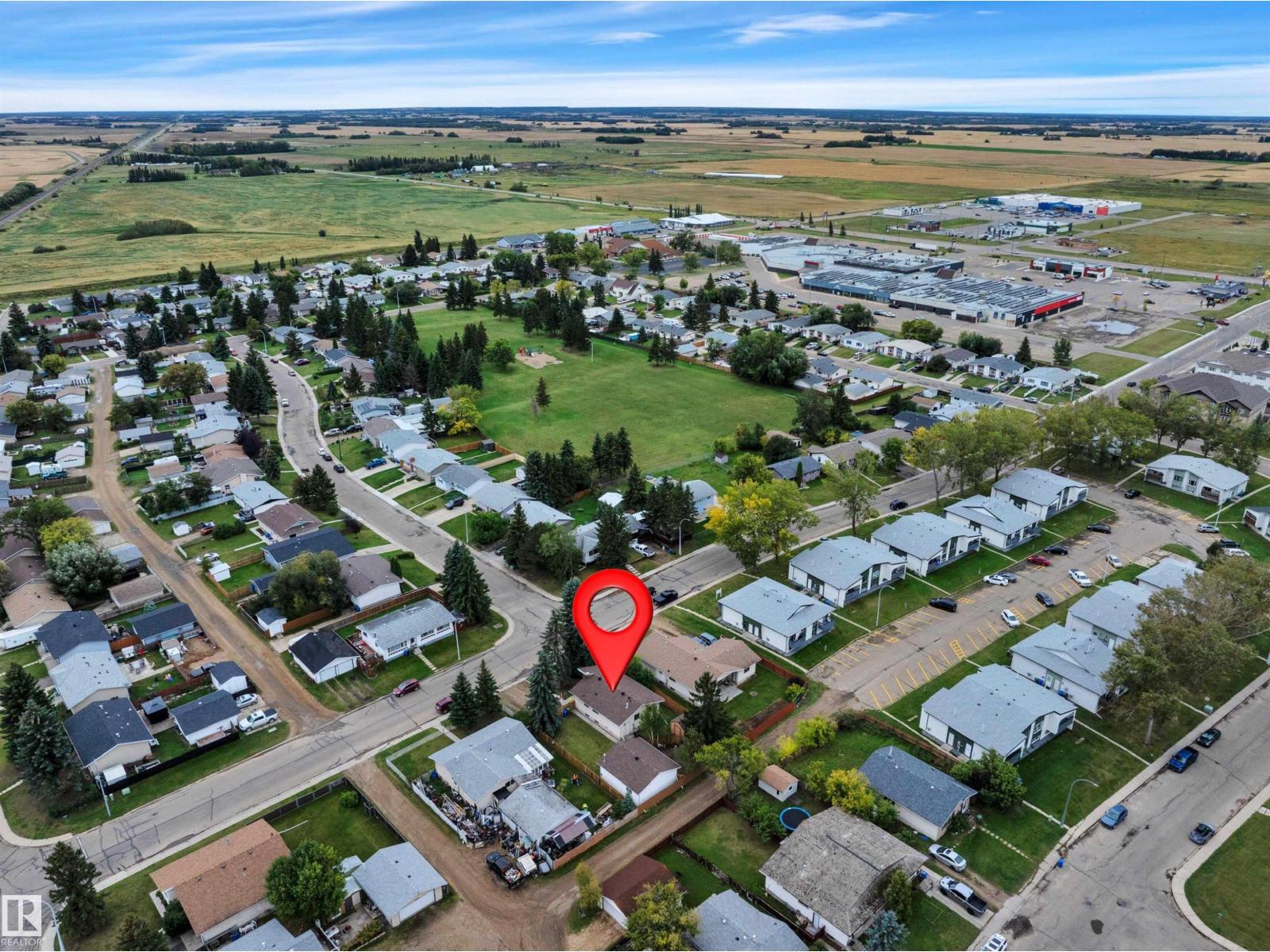5308 37a Av Property Photo 41