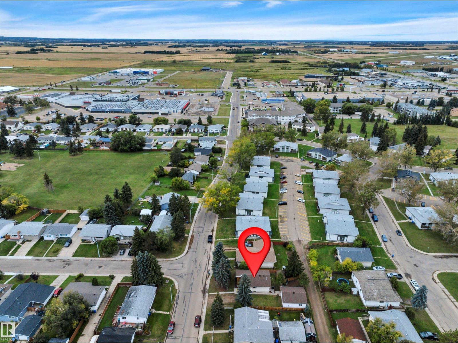 5308 37a Av Property Photo 42