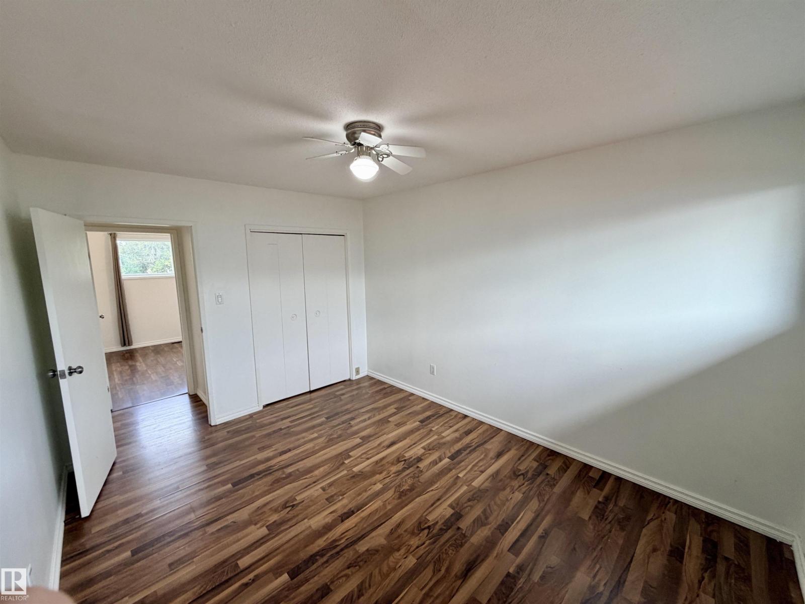 5113 45 St Property Photo 14