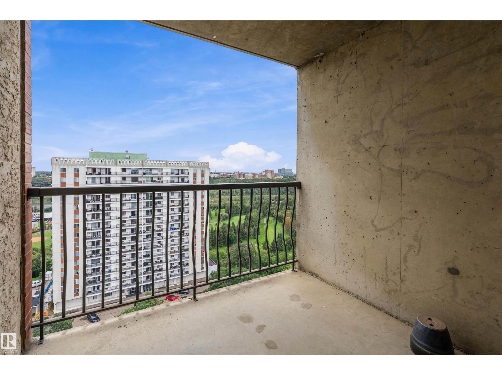 #1704 9916 113 St Nw Property Photo 15
