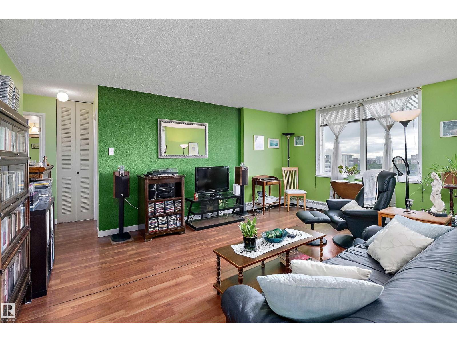 #1704 9916 113 St Nw Property Photo 20