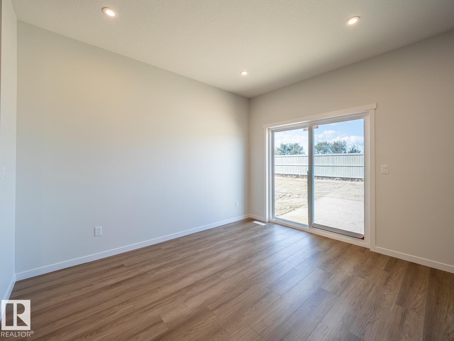 9328 230 St Nw Property Photo 15