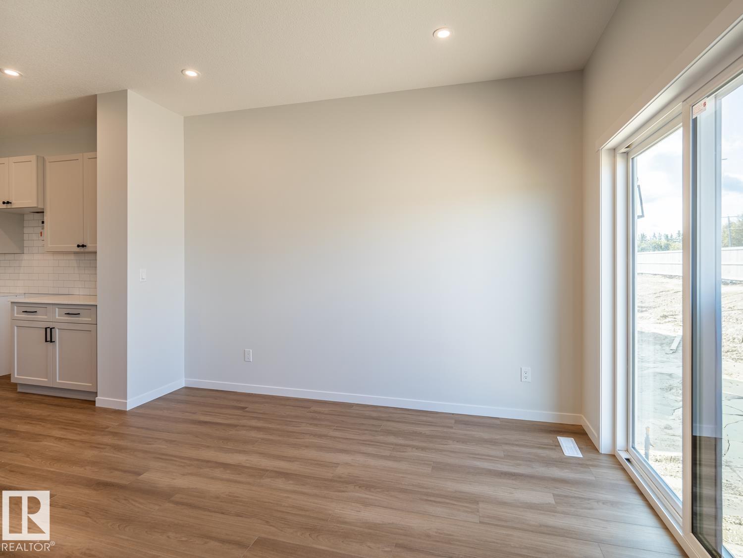 9328 230 St Nw Property Photo 16