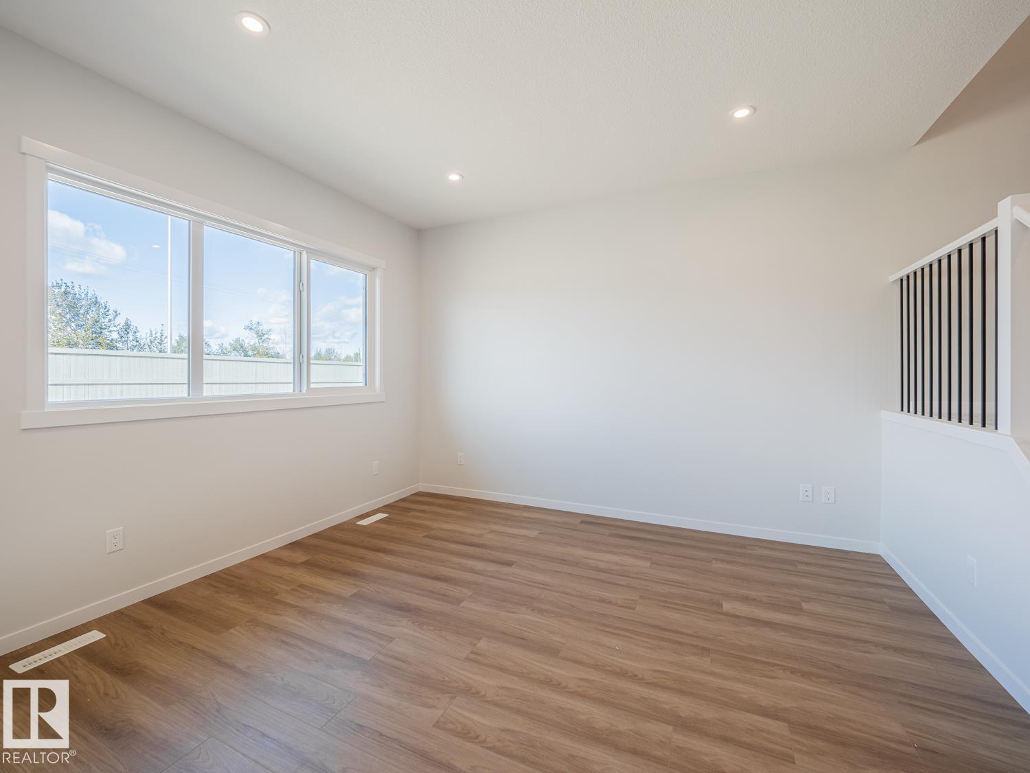 9328 230 St Nw Property Photo 19