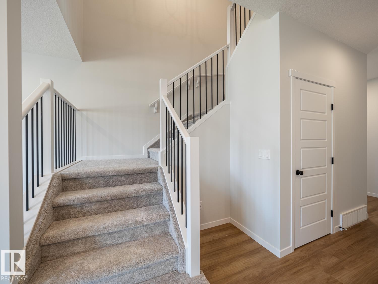 9328 230 St Nw Property Photo 22